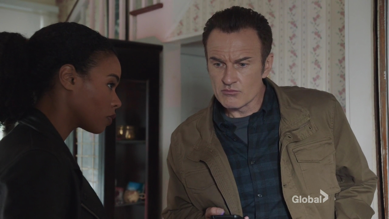 Charmed-Online-dot-nl_FBIMostWanted2x13-0730.jpg