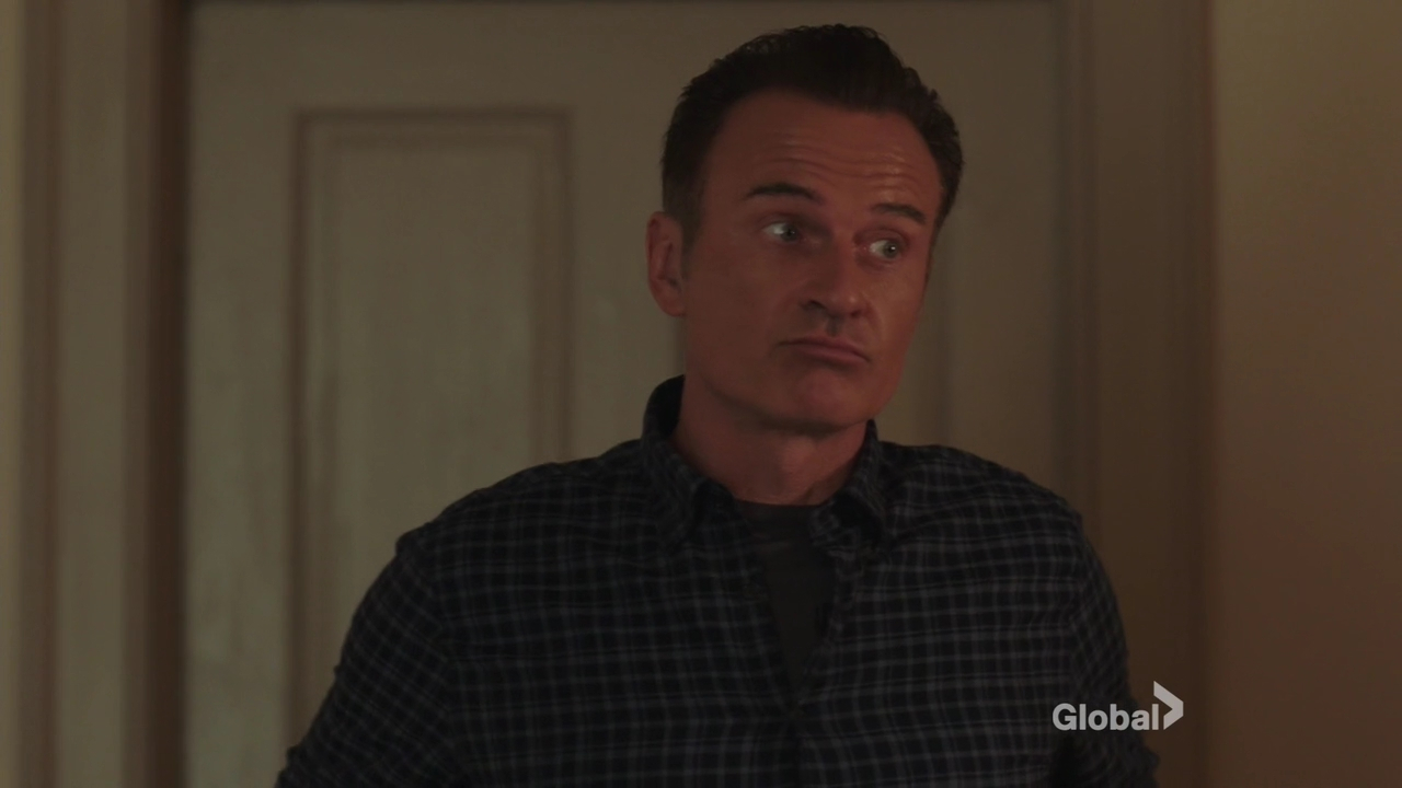 Charmed-Online-dot-nl_FBIMostWanted2x13-2368.jpg