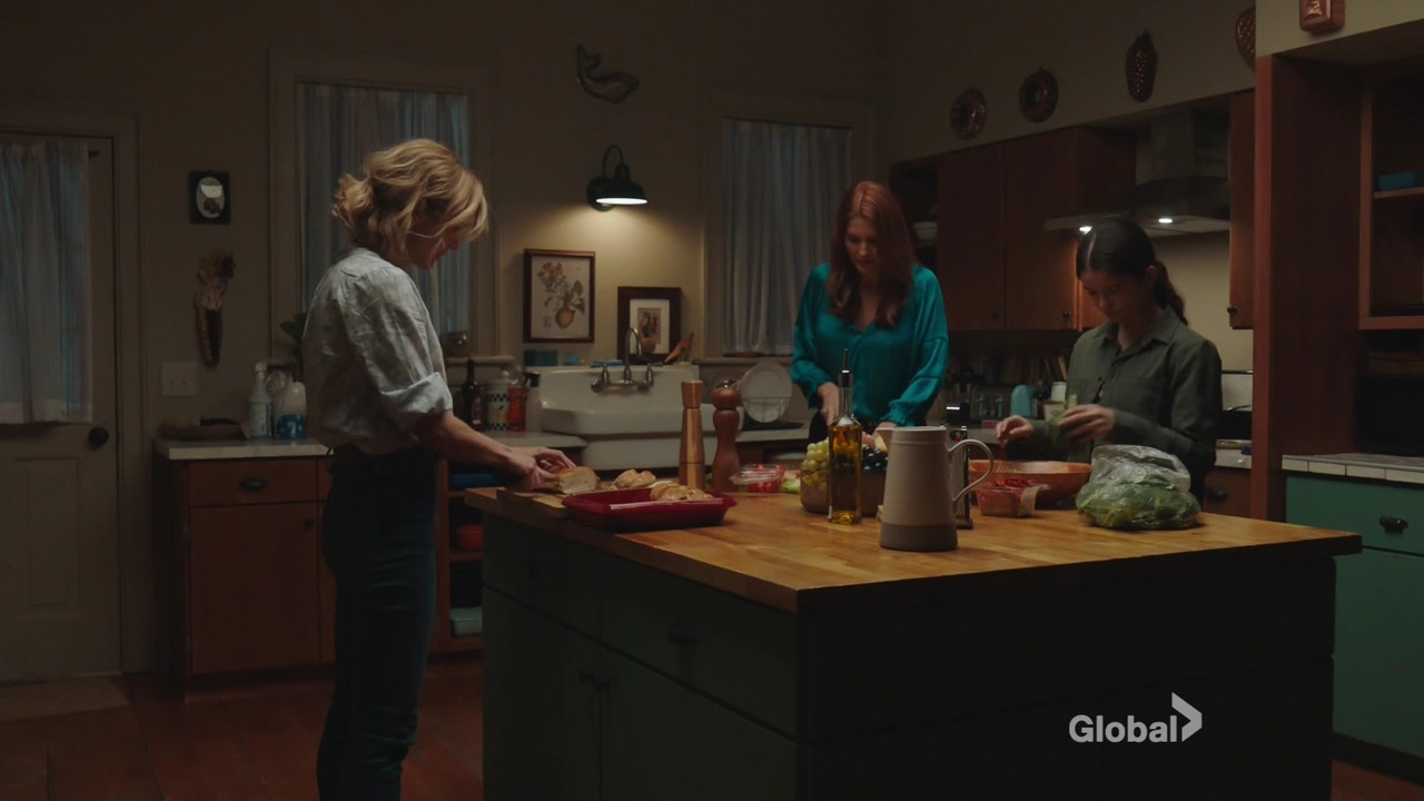 Charmed-Online-dot-nl_FBIMostWanted2x13-2406.jpg