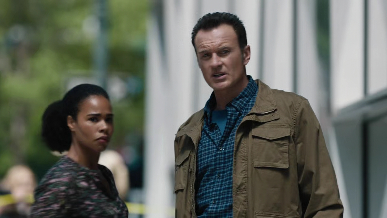 Charmed-Online-dot-nl_FBIMostWanted3x01-0305.jpg Charmed-Online-dot-nl_FBIMostWanted3x01-0305.jpg