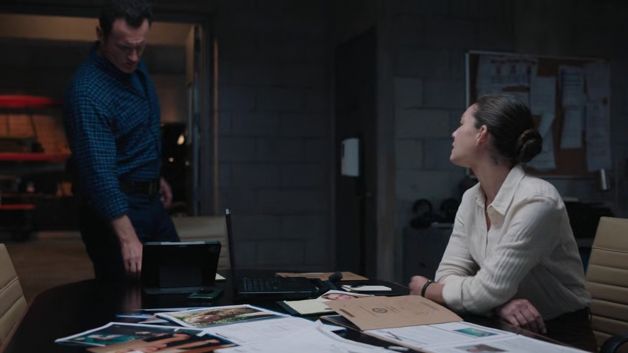 Charmed-Online-dot-nl_FBIMostWanted3x01-0942.jpg Charmed-Online-dot-nl_FBIMostWanted3x01-0942.jpg