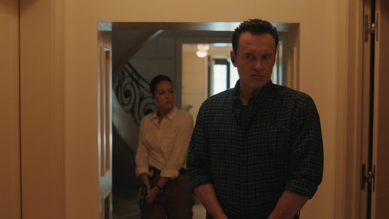 Charmed-Online-dot-nl_FBIMostWanted3x01-1971.jpg Charmed-Online-dot-nl_FBIMostWanted3x01-1971.jpg