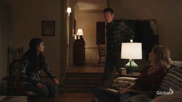 Charmed-Online-dot-nl_FBIMostWanted3x02-2338.jpg