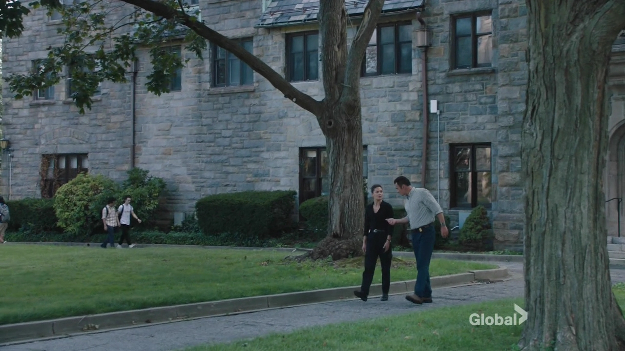 Charmed-Online-dot-nl_FBIMostWanted3x04-0998.jpg