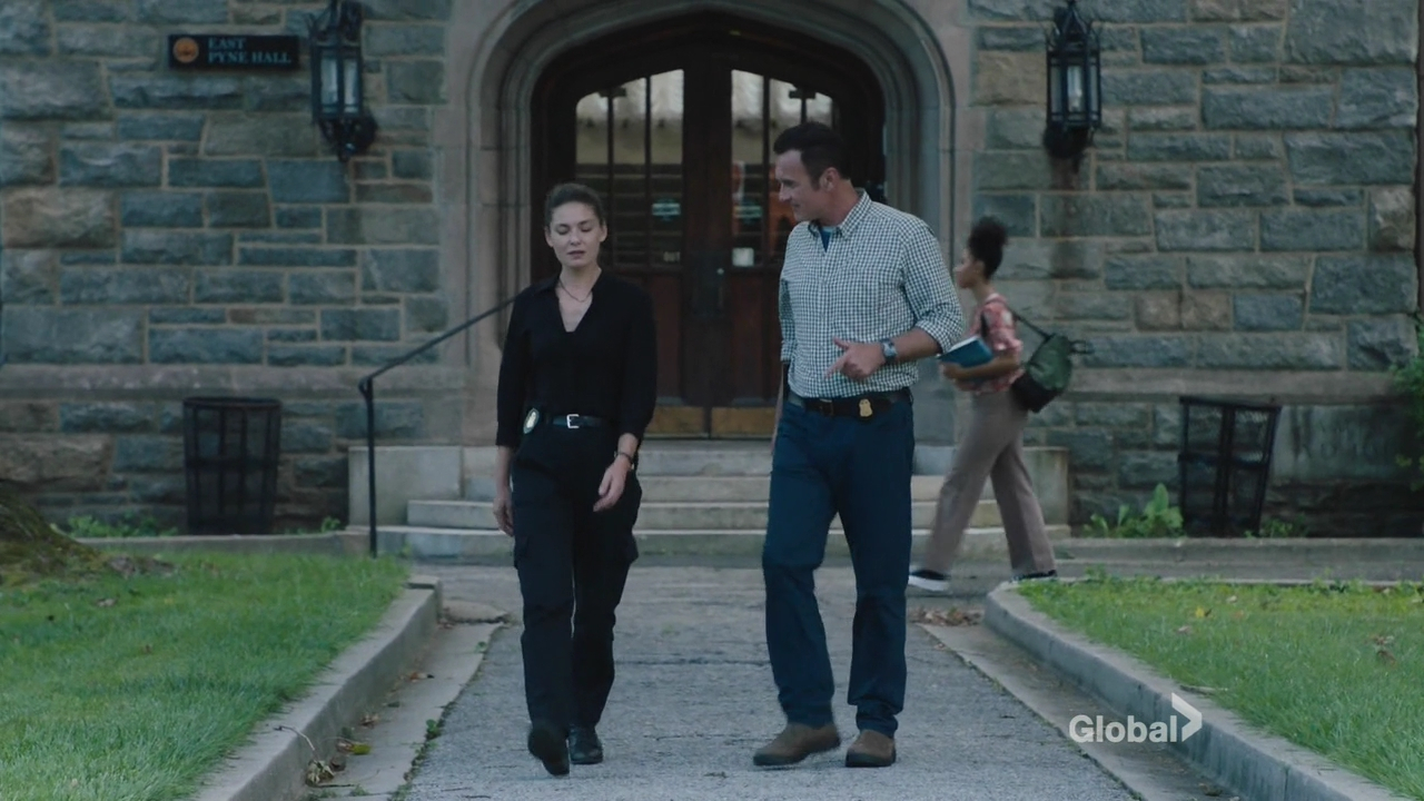 Charmed-Online-dot-nl_FBIMostWanted3x04-1003.jpg