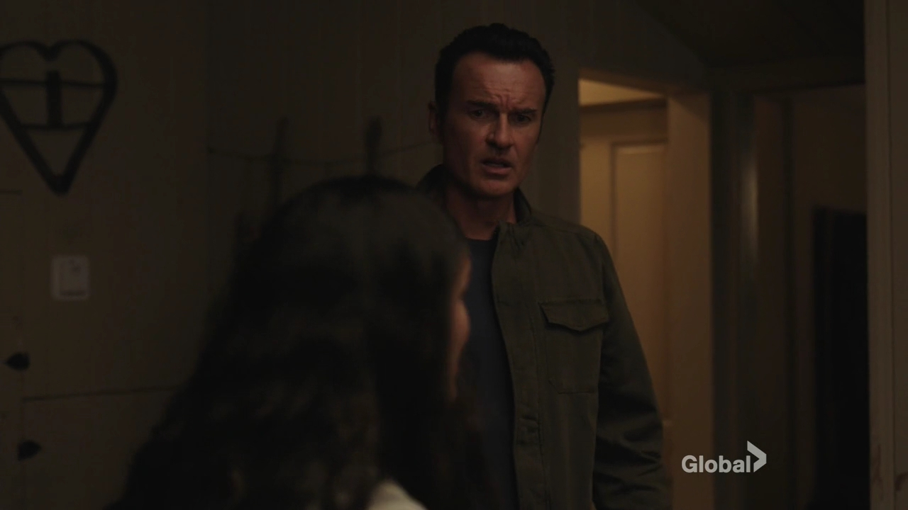 Charmed-Online-dot-nl_FBIMostWanted3x04-2286.jpg