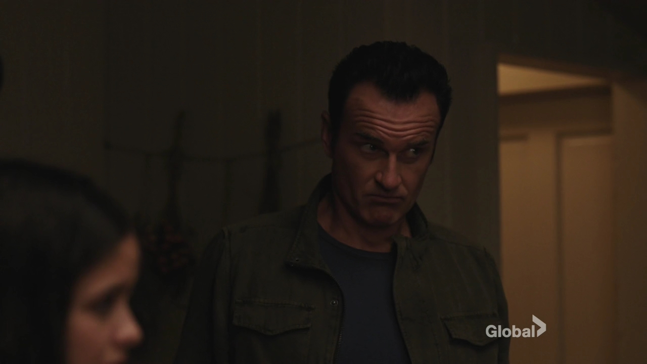 Charmed-Online-dot-nl_FBIMostWanted3x04-2296.jpg