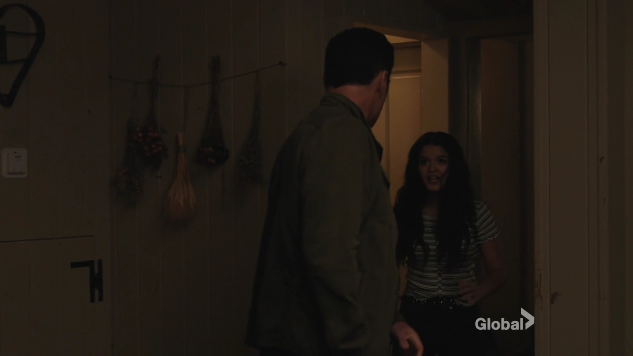 Charmed-Online-dot-nl_FBIMostWanted3x04-2304.jpg