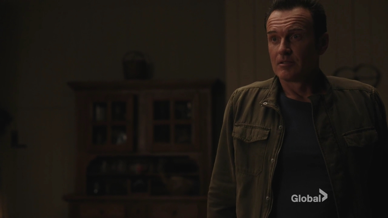 Charmed-Online-dot-nl_FBIMostWanted3x04-2334.jpg