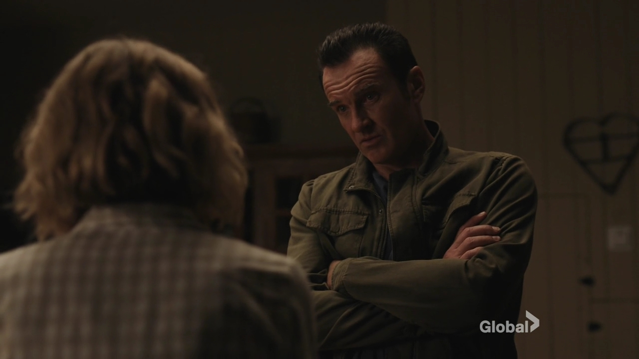 Charmed-Online-dot-nl_FBIMostWanted3x04-2371.jpg