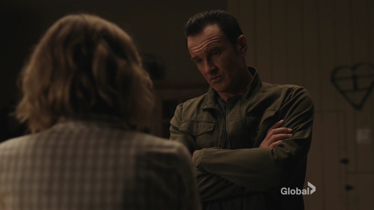 Charmed-Online-dot-nl_FBIMostWanted3x04-2375.jpg