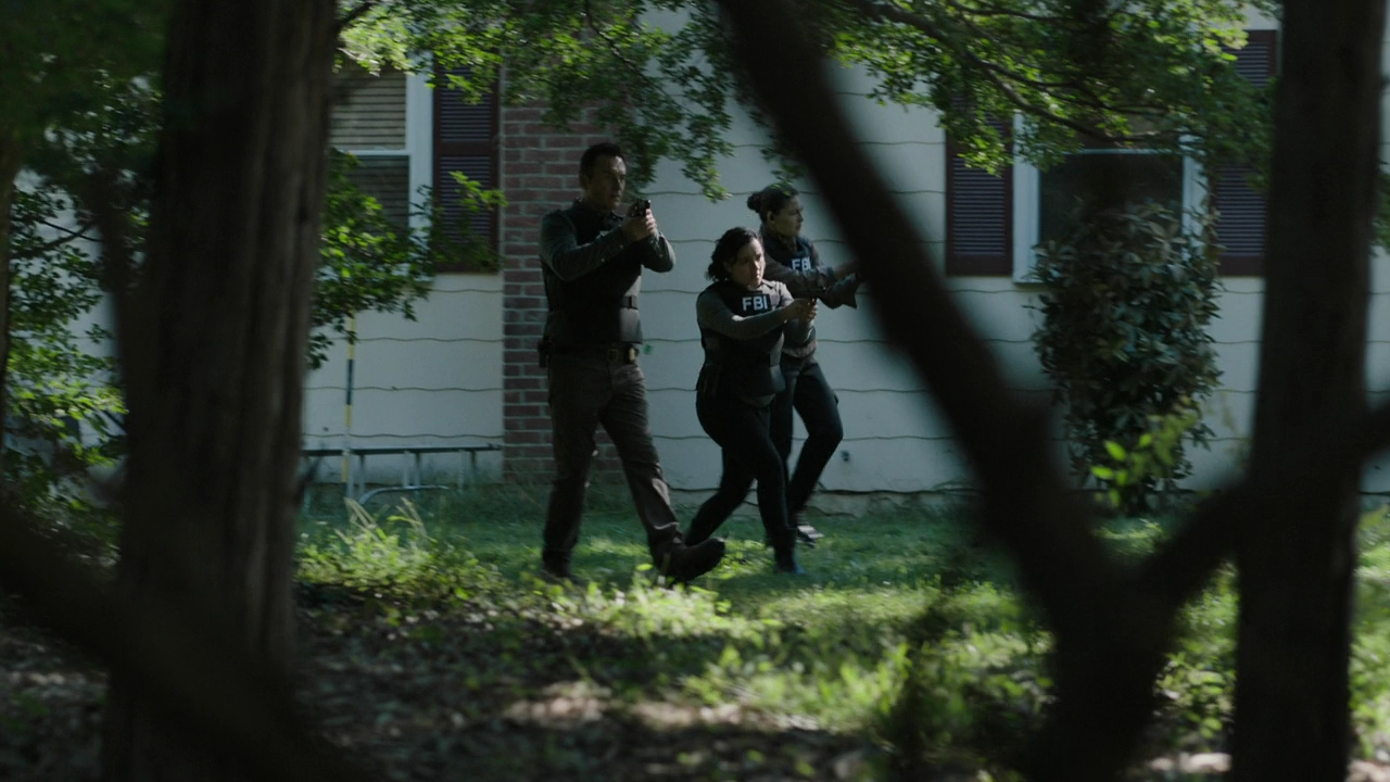 Charmed-Online-dot-nl_FBIMostWanted3x06-2074.jpg