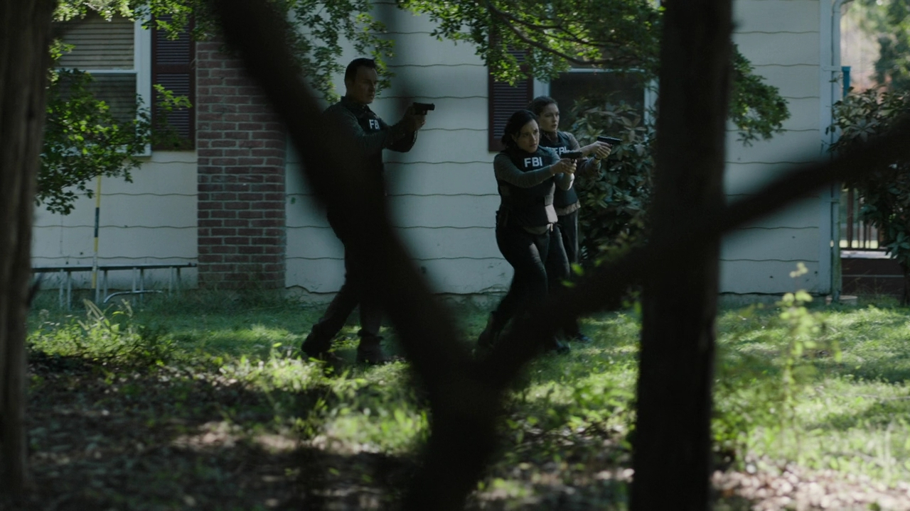 Charmed-Online-dot-nl_FBIMostWanted3x06-2075.jpg