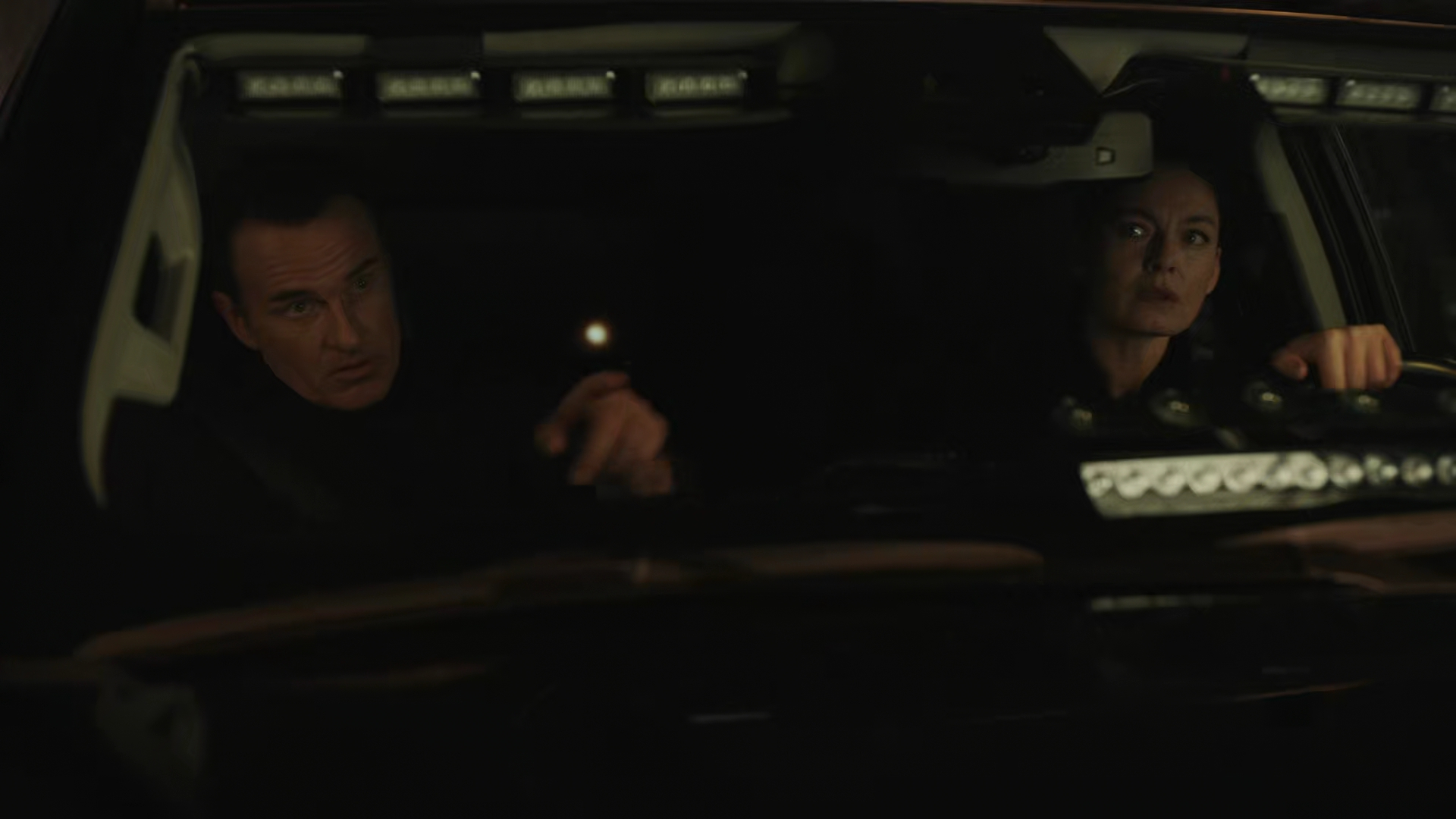 Charmed-Online-dot-nl_FBIMostWanted3x06-00002053.jpg