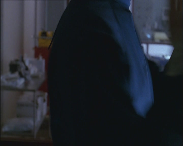 Charmed-Online_dot_net-Niptuck-1x01Pilot0044.jpg