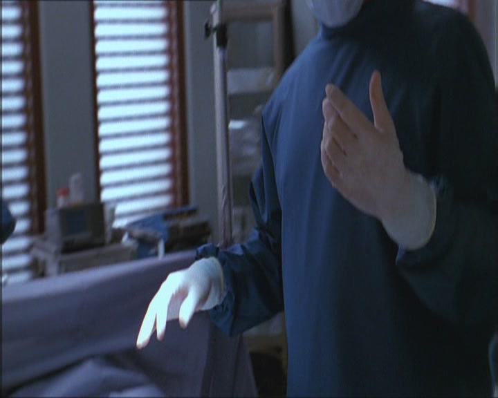 Charmed-Online_dot_net-Niptuck-1x01Pilot0050.jpg