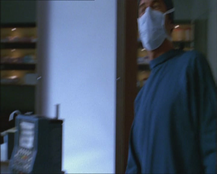 Charmed-Online_dot_net-Niptuck-1x01Pilot0078.jpg