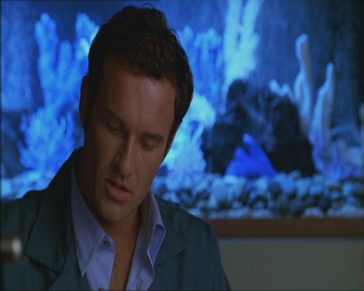 Charmed-Online_dot_net-Niptuck-1x01Pilot0108.jpg