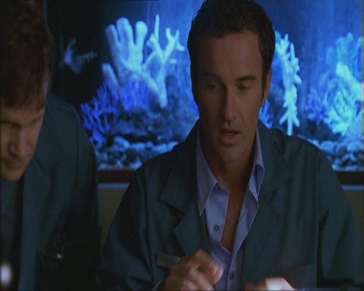 Charmed-Online_dot_net-Niptuck-1x01Pilot0209.jpg