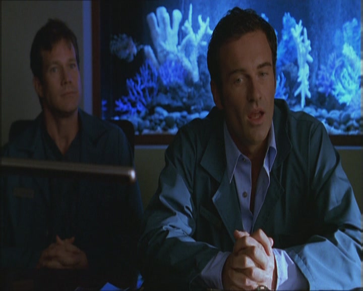 Charmed-Online_dot_net-Niptuck-1x01Pilot0212.jpg