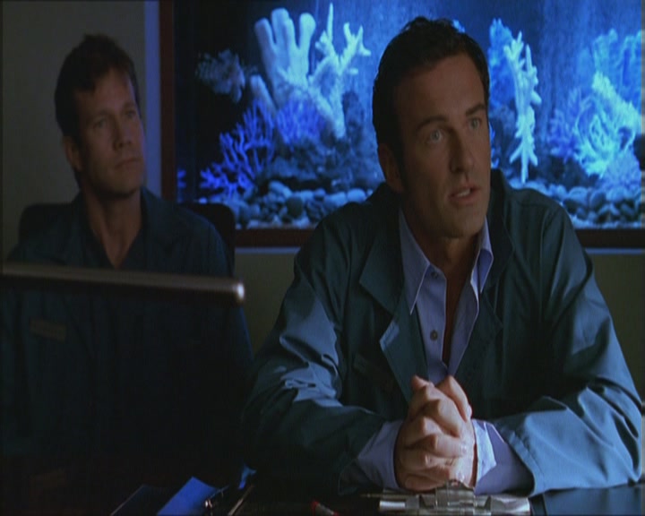 Charmed-Online_dot_net-Niptuck-1x01Pilot0213.jpg