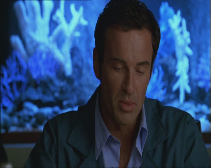 Charmed-Online_dot_net-Niptuck-1x01Pilot0256.jpg