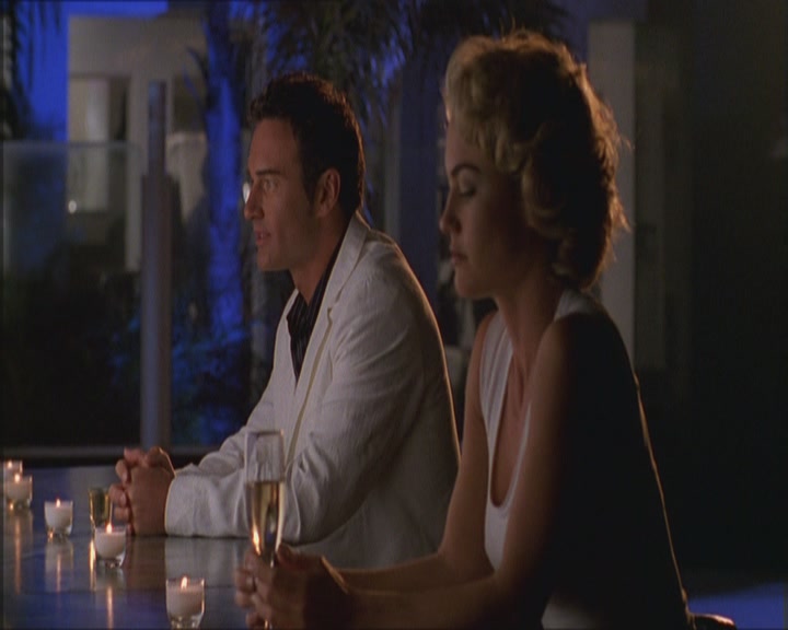 Charmed-Online_dot_net-Niptuck-1x01Pilot0302.jpg