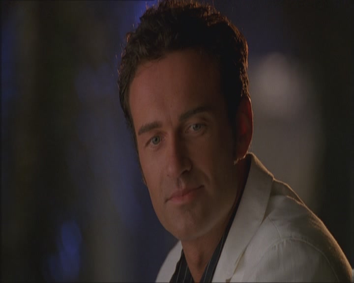 Charmed-Online_dot_net-Niptuck-1x01Pilot0319.jpg