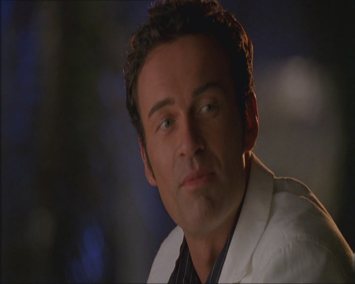 Charmed-Online_dot_net-Niptuck-1x01Pilot0326.jpg