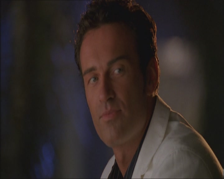 Charmed-Online_dot_net-Niptuck-1x01Pilot0333.jpg