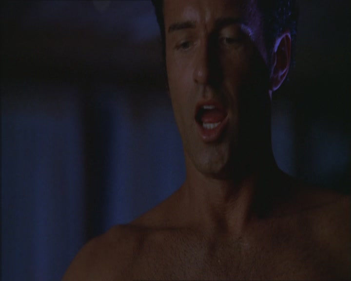 Charmed-Online_dot_net-Niptuck-1x01Pilot0405.jpg