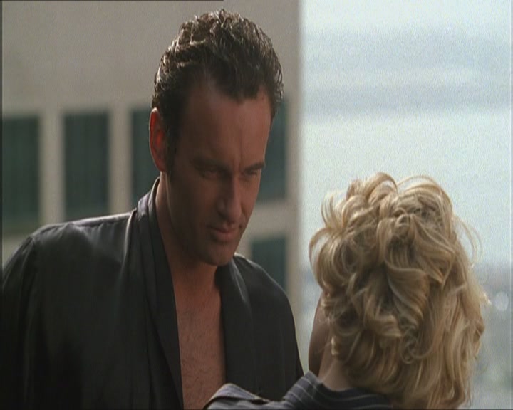 Charmed-Online_dot_net-Niptuck-1x01Pilot0502.jpg
