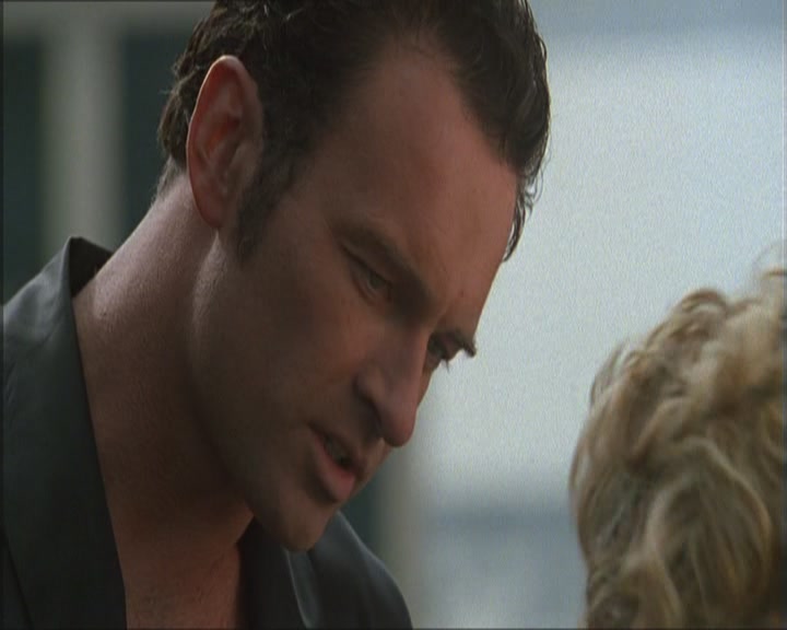 Charmed-Online_dot_net-Niptuck-1x01Pilot0506.jpg