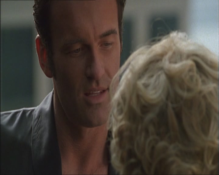 Charmed-Online_dot_net-Niptuck-1x01Pilot0512.jpg