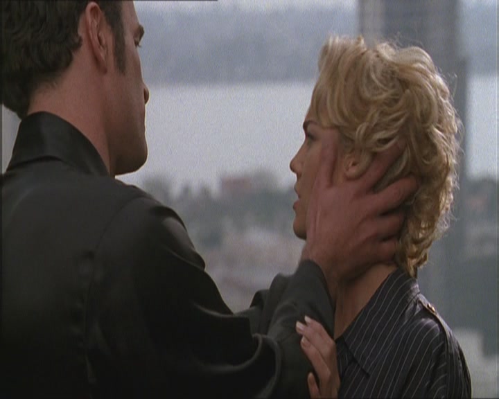 Charmed-Online_dot_net-Niptuck-1x01Pilot0520.jpg