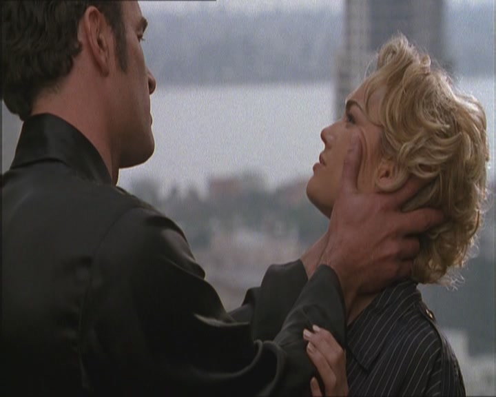 Charmed-Online_dot_net-Niptuck-1x01Pilot0521.jpg