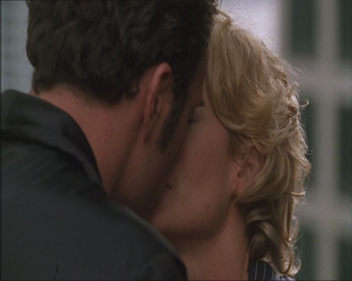 Charmed-Online_dot_net-Niptuck-1x01Pilot0533.jpg