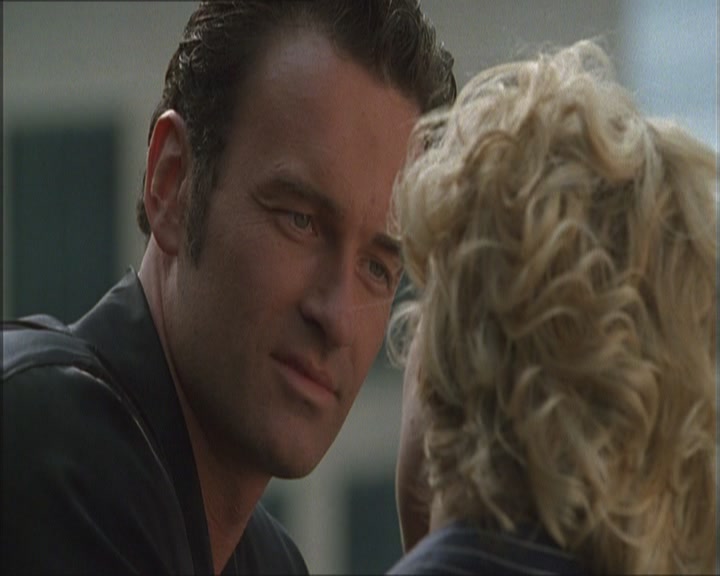 Charmed-Online_dot_net-Niptuck-1x01Pilot0550.jpg