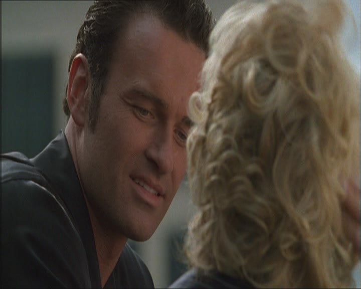 Charmed-Online_dot_net-Niptuck-1x01Pilot0553.jpg