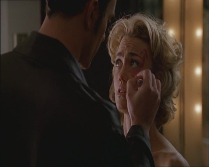 Charmed-Online_dot_net-Niptuck-1x01Pilot0569.jpg