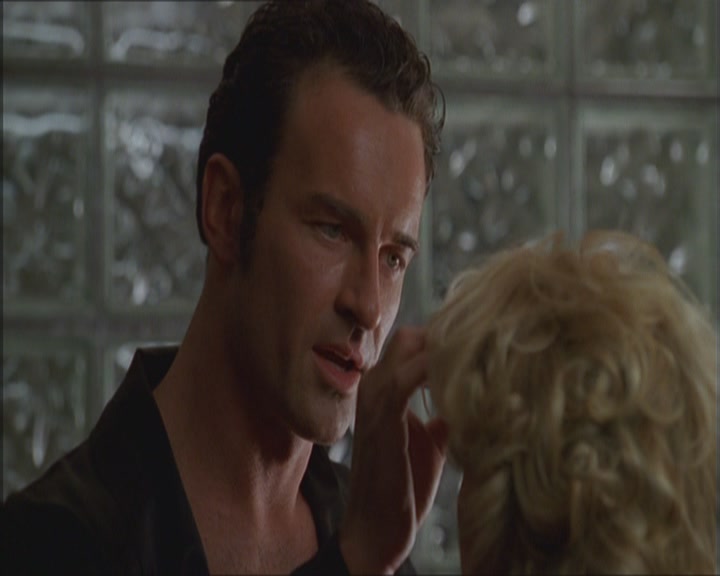 Charmed-Online_dot_net-Niptuck-1x01Pilot0570.jpg
