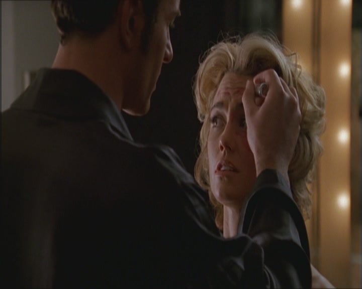 Charmed-Online_dot_net-Niptuck-1x01Pilot0573.jpg