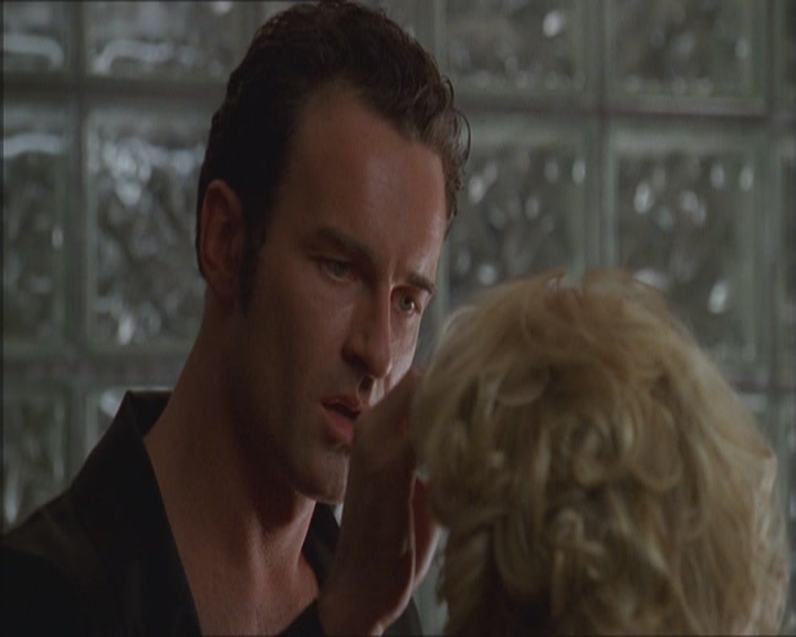 Charmed-Online_dot_net-Niptuck-1x01Pilot0574.jpg