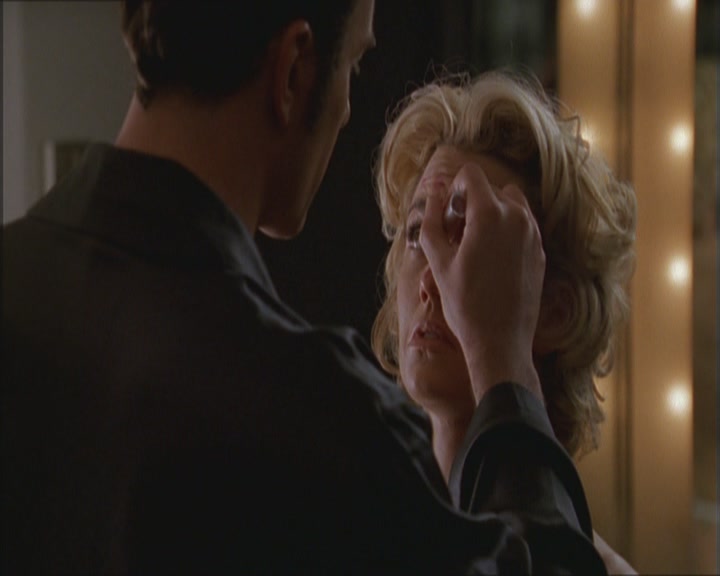 Charmed-Online_dot_net-Niptuck-1x01Pilot0580.jpg