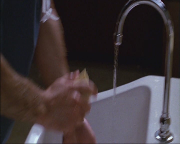 Charmed-Online_dot_net-Niptuck-1x01Pilot1072.jpg