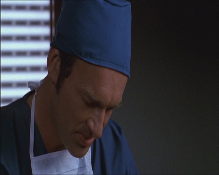 Charmed-Online_dot_net-Niptuck-1x01Pilot1103.jpg