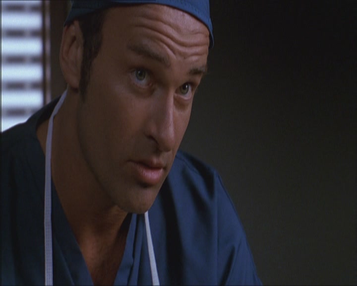 Charmed-Online_dot_net-Niptuck-1x01Pilot1121.jpg