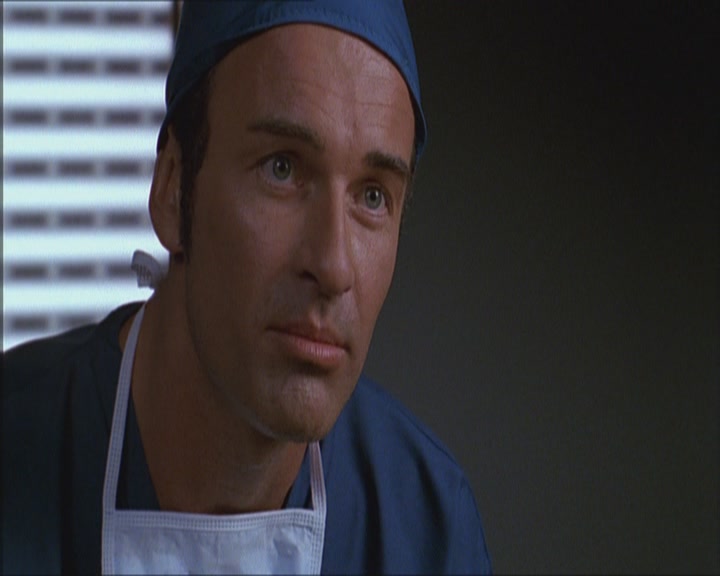 Charmed-Online_dot_net-Niptuck-1x01Pilot1138.jpg