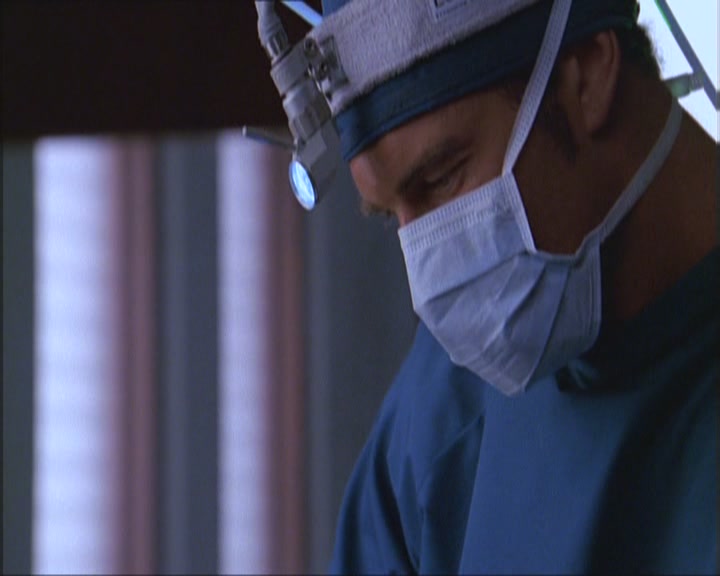 Charmed-Online_dot_net-Niptuck-1x01Pilot1204.jpg