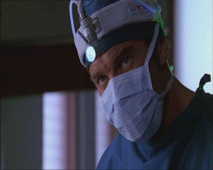 Charmed-Online_dot_net-Niptuck-1x01Pilot1237.jpg